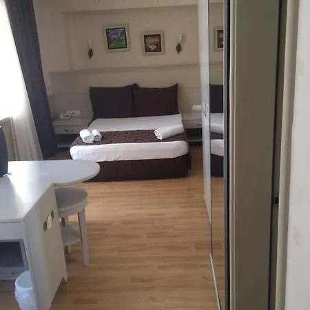 Almena Hotel