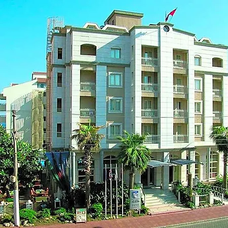 מלון Almena 4*