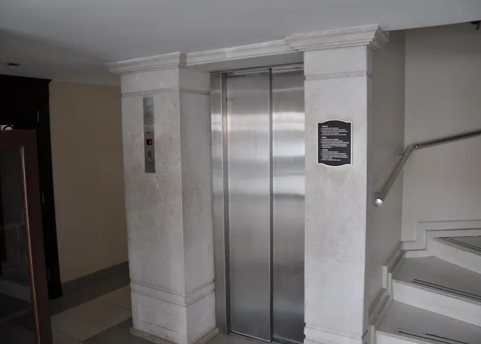 Almena Hotell 4*