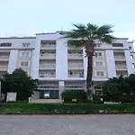 Almena 4* מרמריס